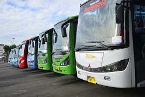  PEMERIKSAAN BUS, 18 Unit Diganjar Tilang di Terminal Madiun